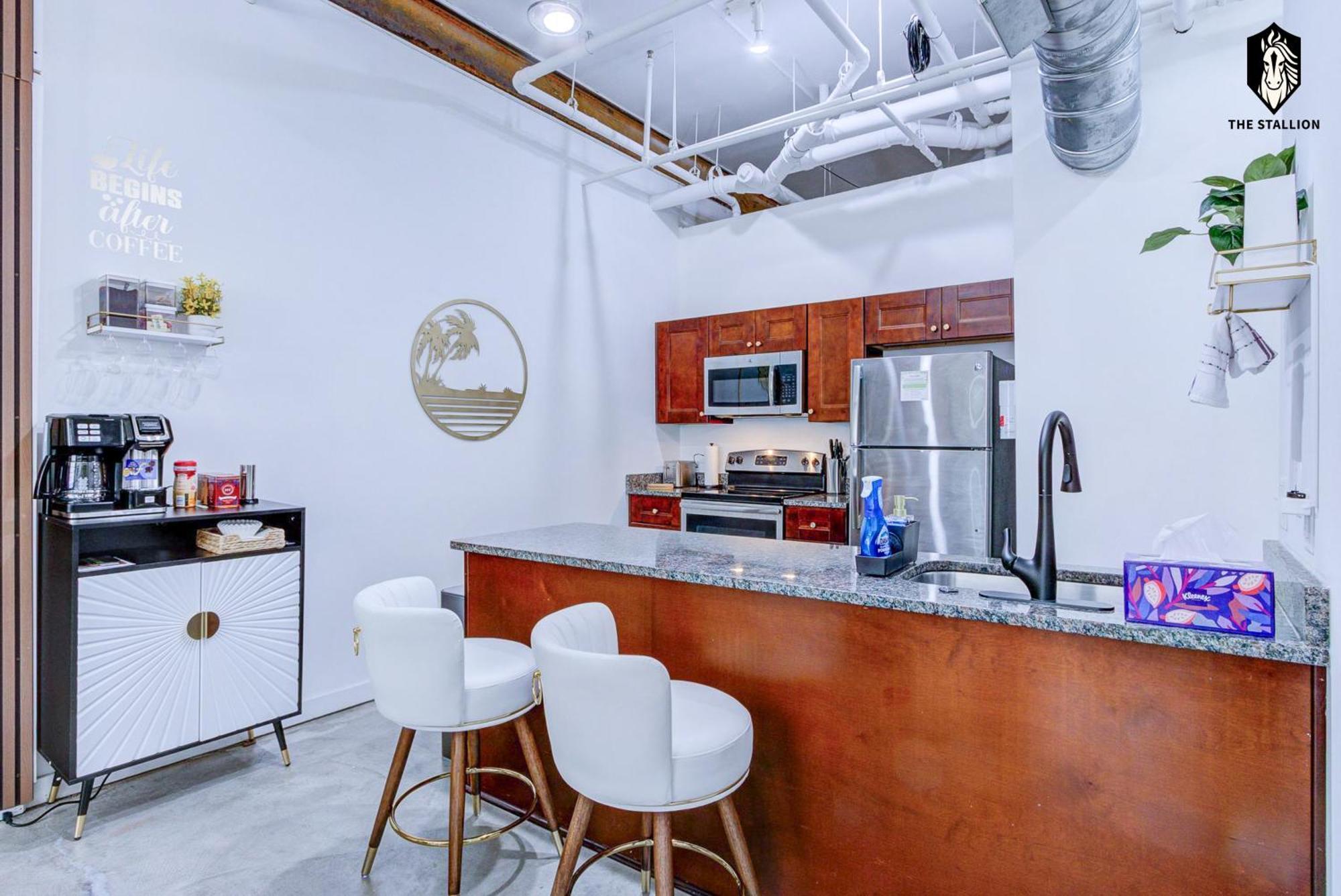 The Stallion #107 - Modern Spacious Loft In Downtown With Free Parking * Memphis