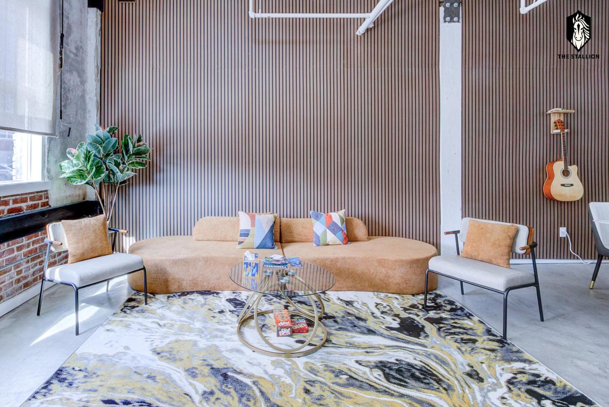 The Stallion #107 - Modern Spacious Loft In Downtown With Free Parking Apartment